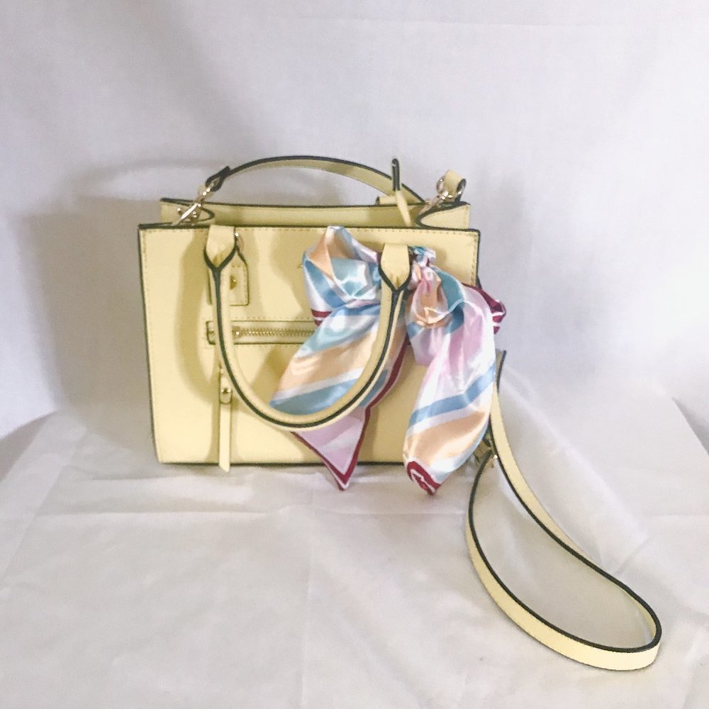 aldo // yellow square crossbody